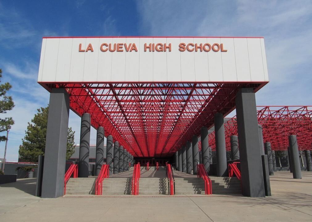 New Mexico: La Cueva High School